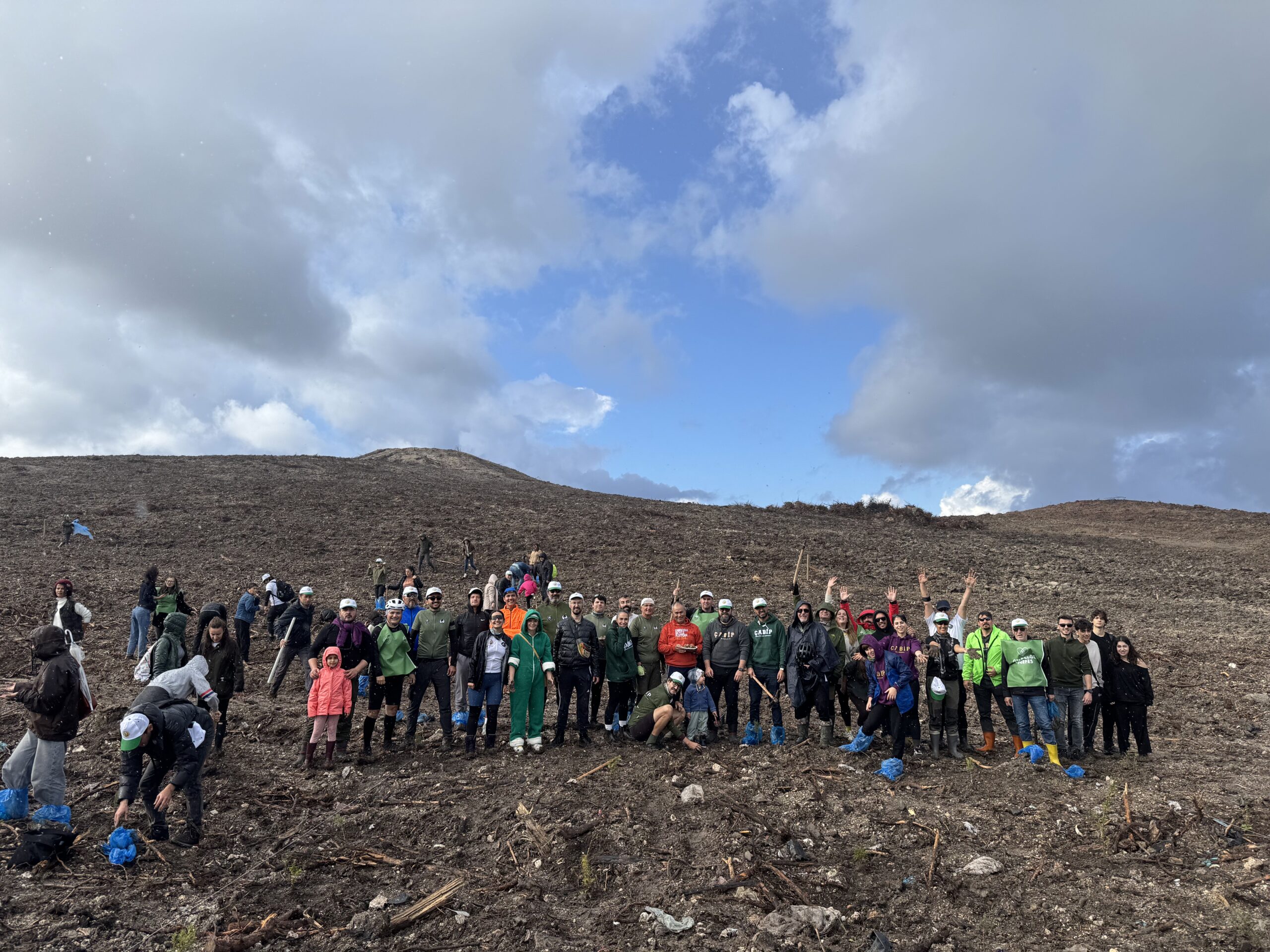 Rüzgârın Demir Atlıları, Geleceğe Nefes Oluyor! Fidan Dikimi Gerçekleştirildi!
